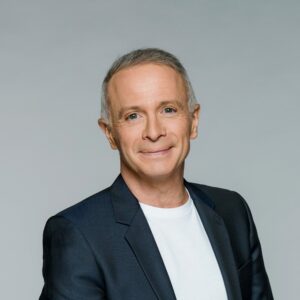 « Je vous l’avais dit » : Samuel Étienne annonce qu’il va représenter l’équipe de France lors de sa toute première compétition d’Esport